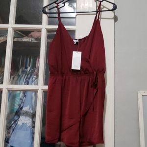 NWT Tobi romper perfect for date night 🎀🎈♥️🌸